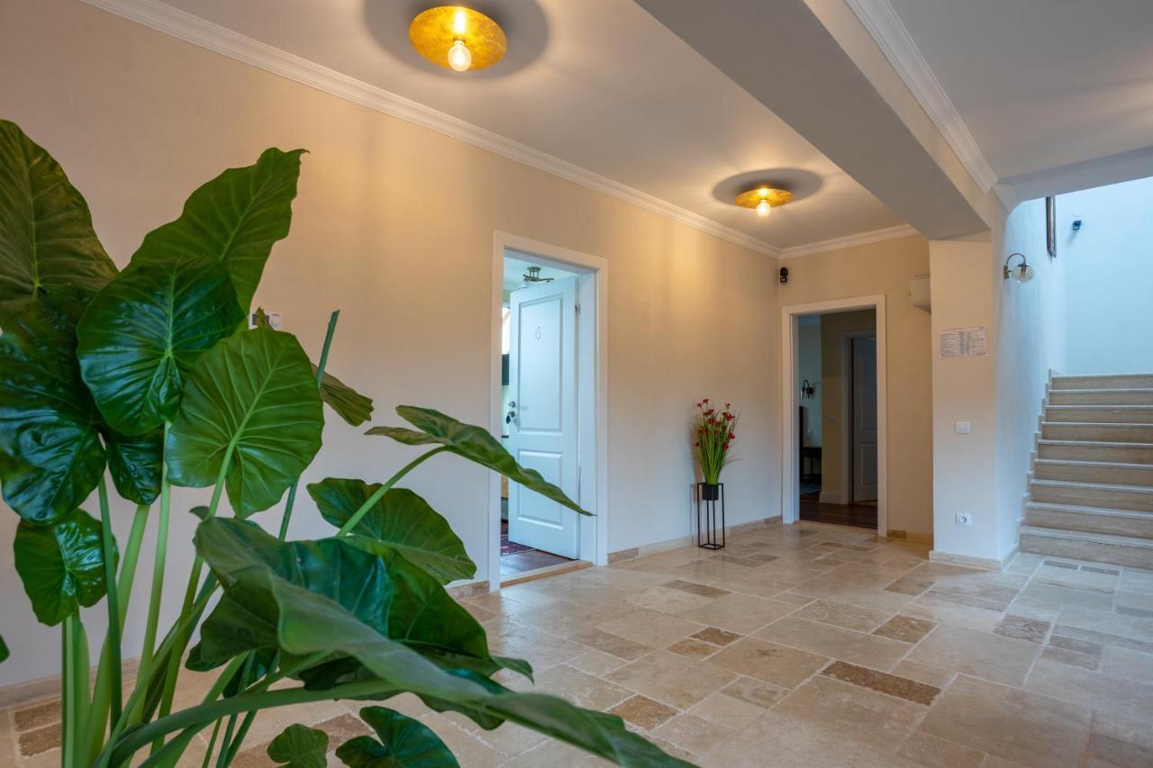 Vila Missy Deva Exterior photo